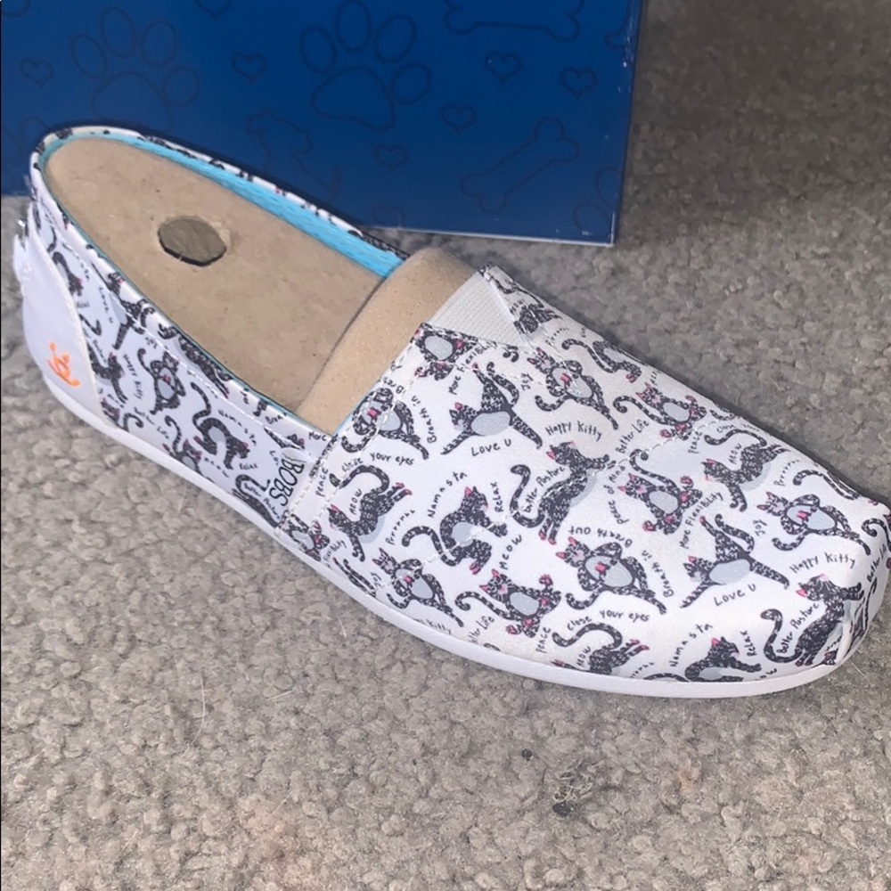 Bobs Zen Kitty Flats 🆕